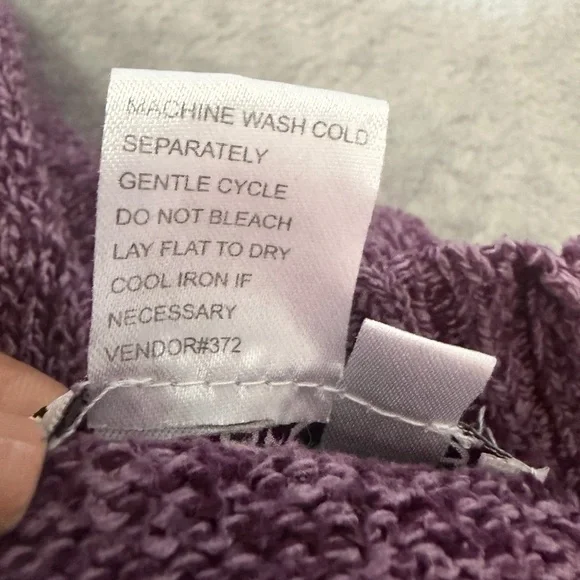 WinterSilks Women's 100% Silk Knit
Sweater Size L Purple Long Sleeve
Crewneck - Picture 9 of 9